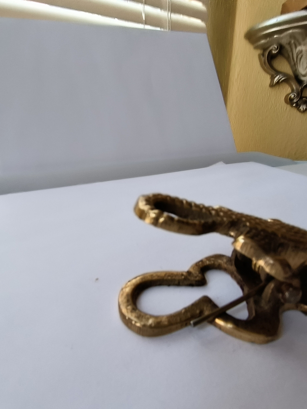 Vintage Metal Crocodile Mail Holder About 3 3/4 Long Dated 1988 - Picture 5 of 5